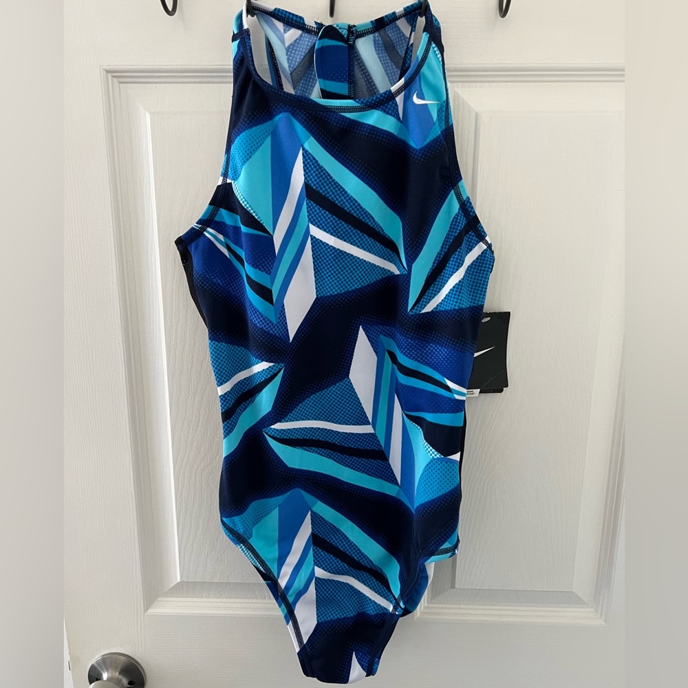 Nike swimsuit NWT